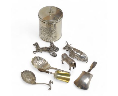 A collection of small silver including an Edwardian cylindrical pot and cover, 84mm, four 19th century caddy spoons including