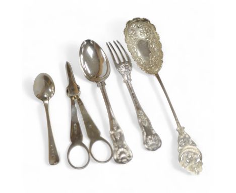 A pair of Edwardian silver grape shears, Sheffield, 1906 and four other items of silver flatware,  9oz. Condition - fair to g
