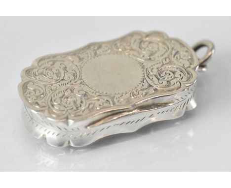 COLEN HEWER CHESHIRE; a Victorian hallmarked silver vinaigrette with pierced gilt interior, Birmingham 1892, 4.5 x 3cm, appro