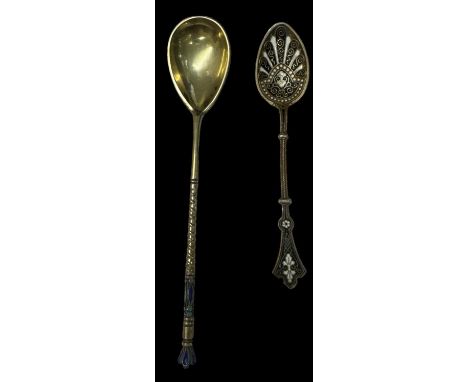 A Russian 84 grade silver cloisonné enamel teaspoon, length 14cm, and a Continental 925 grade black and white enamelled teasp