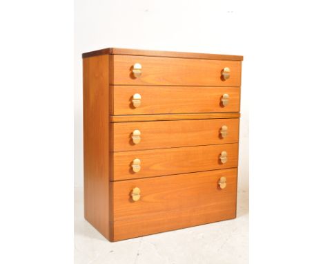 A vintage retro 20th century teak wood veneer chest of drawers by Stag Furniture. The pedestal chest of drawers having five l