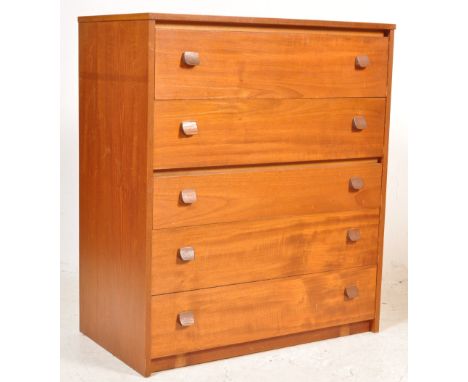 A vintage retro 20th century teak wood veneer pedestal chest of drawers by Avalon. The chest of drawers having five long dres