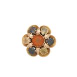GEM-SET BROOCH,