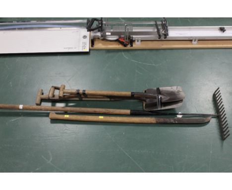 Quantity of garden tools to include spade, fork rake etc 