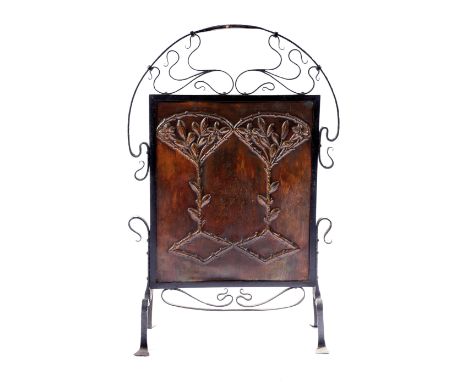 AN ARTS &amp; CRAFTS COPPER AND WROUGHT IRON FIRESCREEN IN THE MANNER OF JOHN PEARSON, LATE 19TH / EARLY 20TH CENTURY the cop