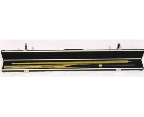 Peradon Quasar three piece pool cue in a Peradon case.  P&amp;P Group 3 (£25+VAT for the first lot and £5+VAT for subsequent 