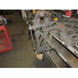 Bench vise, 6".