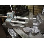 Machinest vise, 4".