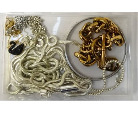 SELECTION OF FASHION JEWELLERYcomprising a ChloBo silver bracelet, a Thomas Sabo double strand silver bracelet, two Swarovski