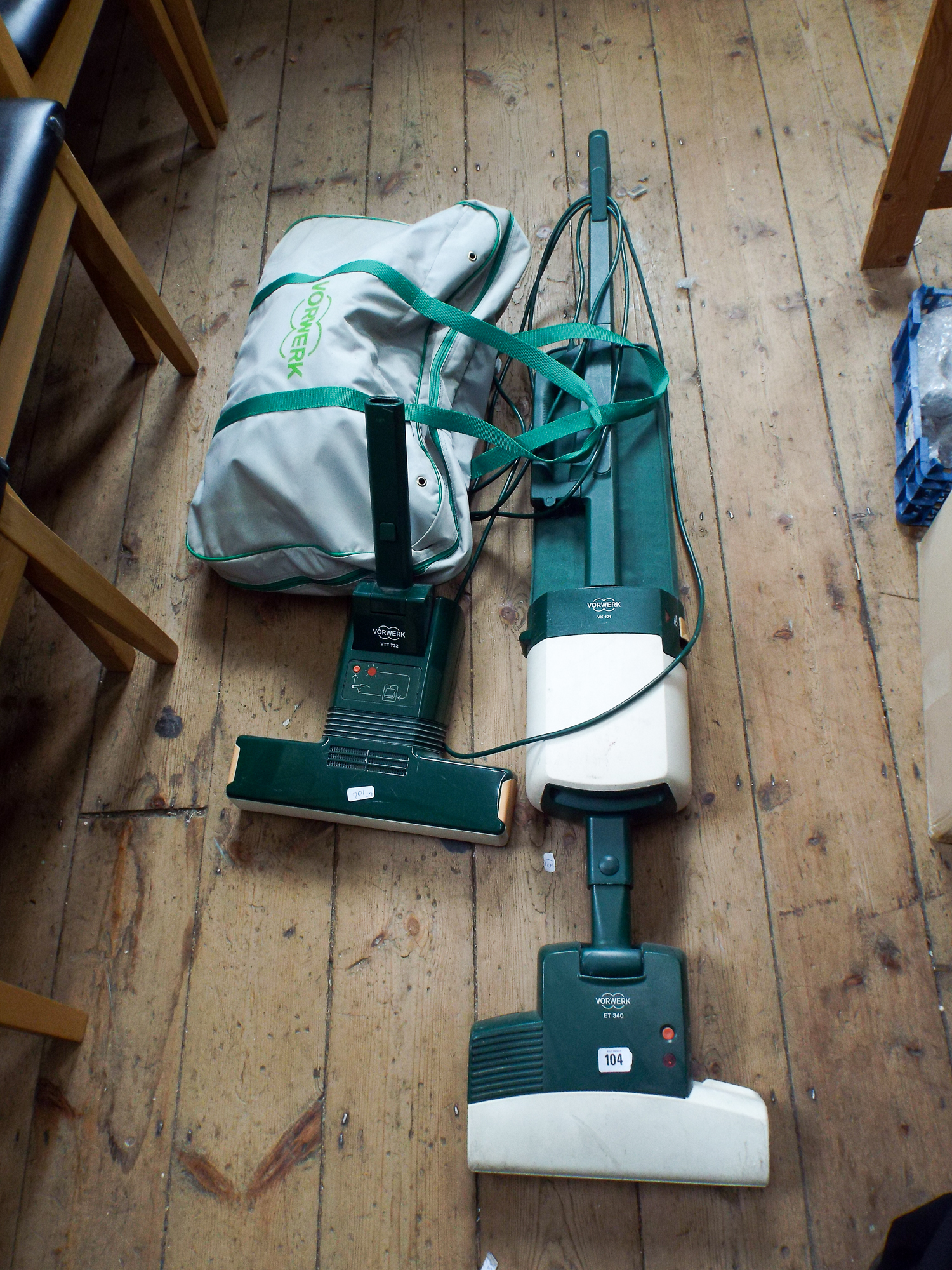 Vorwerk upright vacuum cleaner with a large quantity of accessories