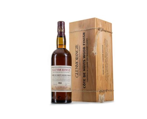 GLENMORANGIE 1975 25 YEAR OLD COTE DE NUITS WOOD FINISH HIGHLAND SINGLE MALT  Famous for their unique stills, each as tall as