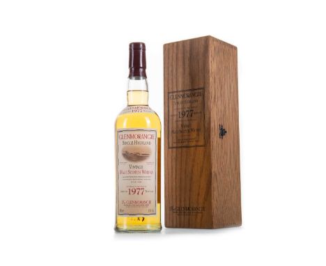 GLENMORANGIE 1977 21 YEAR OLD LIMITED BOTTLING HIGHLAND SINGLE MALT Famous for their unique stills, each as tall as an adult 