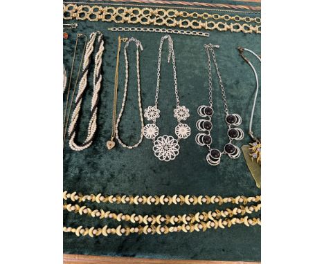 Box of Assorted Vintage Costume Jewellery, including pearls, necklaces, chains, crystals, earrings, brooches, rings, etc.