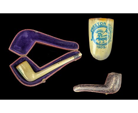 Preston Guild Pipe dated 1902, in fitted box.  Cream with blue markings and Preston Guild 1902.  Original fitted leather case
