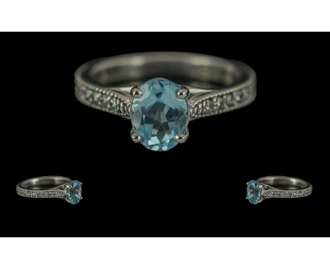 9ct Gold & Aquamarine Ring, weight 4.09 grams, ring size M