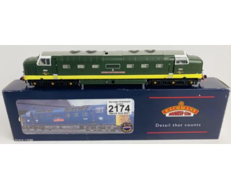 Bachmann 32-525 Class 55 Deltic 'Queens Own Highlander' **1x Loose Buffer in Box** Includes Detail Pack &amp; Papers etc Ex S