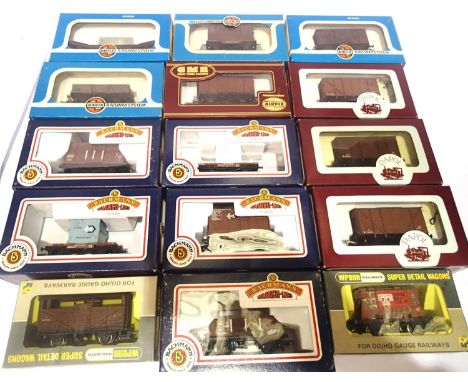Fifteen boxed wagons; Wrenn x2, Dapol x3, Bachmann x5, Airfix x5. Mostly good condition, boxes fair.  P&amp;P Group 2 (£18+VA