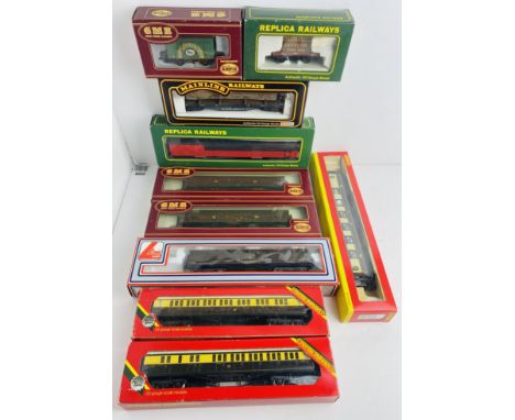 10x Assorted OO Gauge Coaches &amp; Wagons All Boxed P&amp;P Group 2 (£18+VAT for the first lot and £3+VAT for subsequent lot