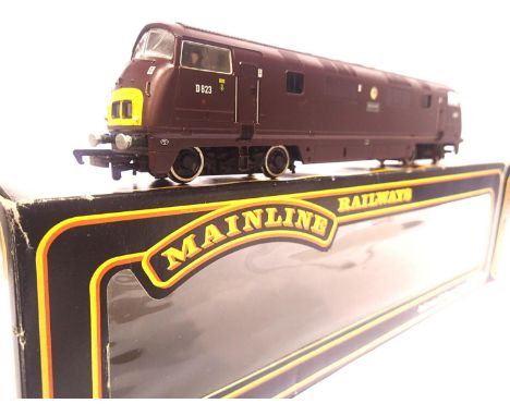 Mainline Warship class diesel Hermes BR Maroon D823. P&P Group 1 (£14+VAT for the first lot and £1+VAT for subsequent lots)Co