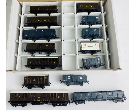14x Kit Built OO Gauge 'Great Western' Freight Wagons - Supplied in Bachmann Storage Boxes (x2) P&amp;P Group 3 (£25+VAT for 
