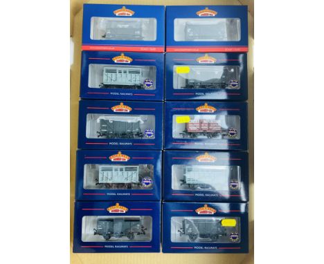 10x Bachmann Assorted Freight Wagons All Boxed P&amp;P Group 2 (£18+VAT for the first lot and £3+VAT for subsequent lots) 