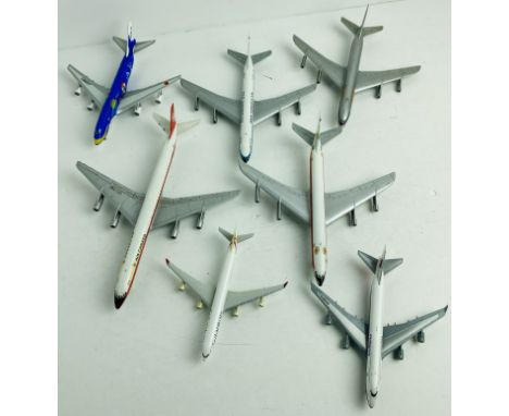 13x 1:400 Scale Model Aircraft - All Unboxed - All Appear Good Condition, But Remain Unchecked &amp; Some Lacking Undercarria