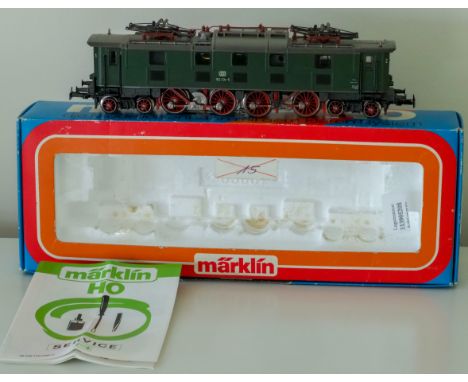 Marklin H0 3-rail Digital 3366 DB Class 152 Electric loco (with Digital upgrade), model made in 1983.  As-new condition in or
