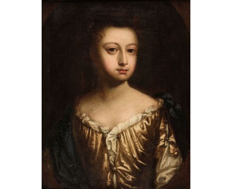 * Follower of Godfrey Kneller (1646-1723). Oval portrait of a young lady, oil on chamfered wood panel, head and shoulders por