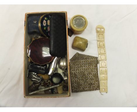 A box of sundry items to include Stratton compact, bead purse, light pull, lighter, snuff box, etc