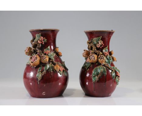 Pair of glazed stoneware vases in relief "pomegranate fruit" - Weight:  9.80 kg - Region: Chine - Sizes:  1 vase = H=315mm L=