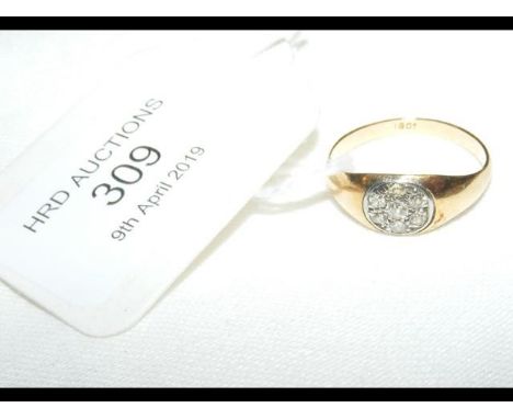 An 18ct gold diamond ring - Size L CONDITION REPORTTotal weight approx 2.6 grams