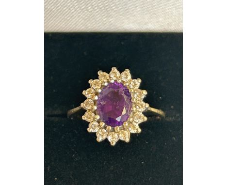 9ct gold ring set with amethyst &amp; cz stones Size M 2.5g 