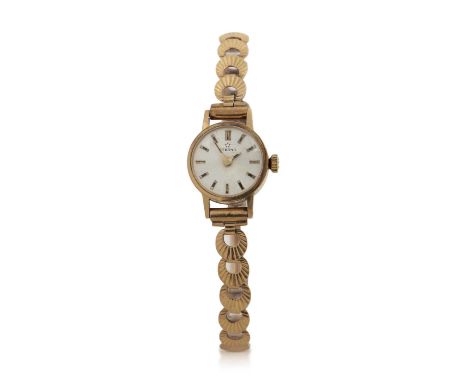 A 9ct gold cased ladies Eterna wrist watch on a 9ct gold bracelet, it has a manually crown wound movement and has a presentat