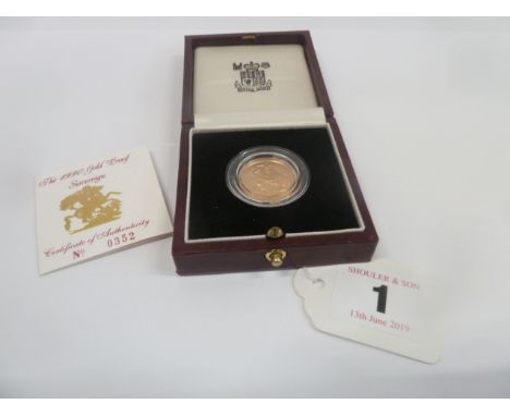 Royal Mint cased proof gold sovereign 1990