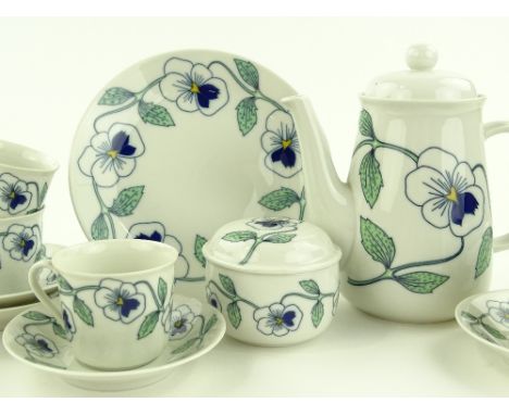 A Swedish Rorstrand Sylvia pattern tea service for 4 people.