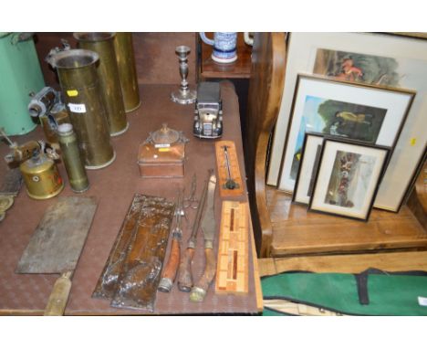 An inlaid cribbage board; a three piece horn handled carving set; a novelty lighter in the form of a classic car etc.