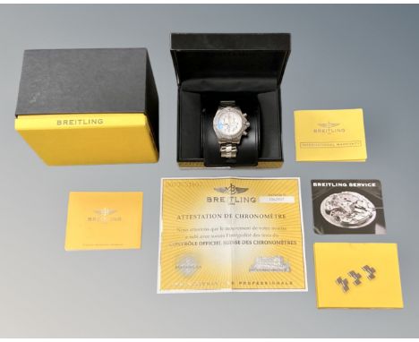 A Gentleman's Breitling Chrono Avenger M1 stainless steel wristwatch chronometer, case 44mm diameter, white dial, yachting fu
