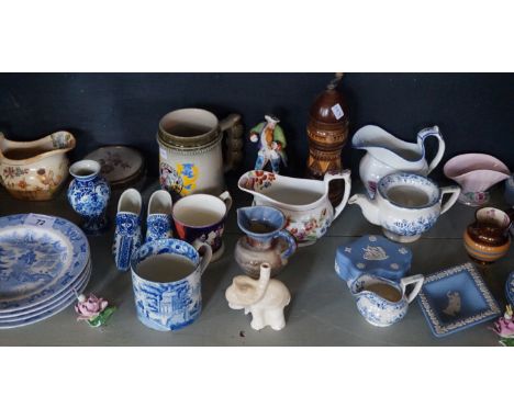 A mixed lot of assorted 19th Century and later ceramics to include cream jug, blue and white tankard, Spode blue and white pl