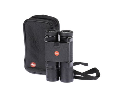 A Pair of Leitz Trinovid 10x25 BC Binoculars, black, serial no. 1662757, body, VG-E, optics, VG-E, complete with maker's case