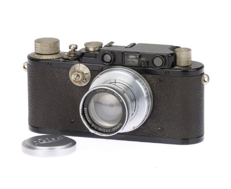 A Black Leitz Wetzlar Leica III 35mm Rangefinder Camera 1934, serial no.114320, with a Leitz Wetzlar Summar f/2 5cm collapsib