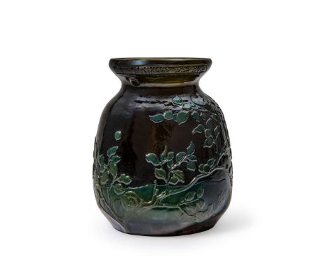  ÉMILE GALLÉ  (1846-1904) LA MYRTILLE DE BOIS PARLANT VASE, CIRCA 1900 green glass decorated with a snail, overlaid and deep 