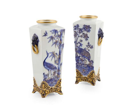  ATTRIBUTED TO JAMES HADLEY (1837-1903) FOR ROYAL WORCESTER PAIR OF ANGLO-JAPANESE VASES, CIRCA 1875 painted and glazed porce