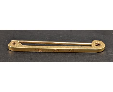 A yellow metal stick pin brooch, 2.5gLocation:CAB2 