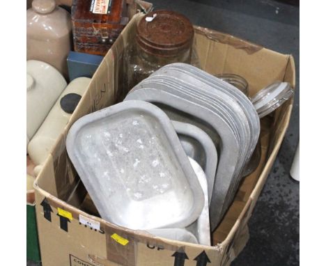 Box of 1957 Army issue mess tins and quantity of lidded glass storage jars