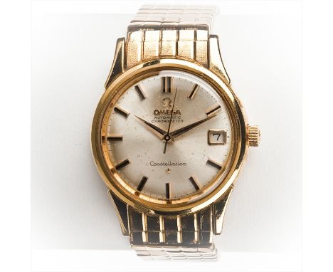 GENTLEMAN'S EIGHTEEN CARAT GOLD OMEGA CONSTELLATION CHRONOMETER WRISTWATCH
the champagne dial with baton numerals and date ap