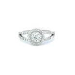 RRP-£5750.00 18K WHITE GOLD DIAMOND RING, SET WITH ROUND BRILLIANT CUT DIAMONDS, TOTAL DIAMOND WEIGH