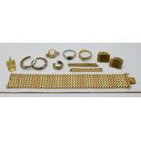 1 Damenarmband GG 18ct., 2 Schmuckteile je GG/WG je 18ct. z.T. mit kleinen Brillanten, wohl 1 Smarag