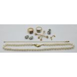 1 Konv. Schmuck GG/WG je 14ct. z.T. mit Brillanten bis zu ca. 0,1ct., wohl Saphire, Perlen, u.a.