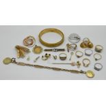 1 Konvolut Schmuck wohl vollständig GG/WG/RG 14ct. z.T. mit kleinen Brill. bis zu ca. 0,1ct., Perlen