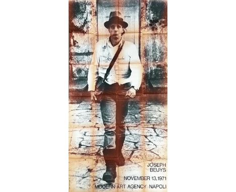 Joseph BEUYS (1921 - 1986). Plakat. "La rivoluzione siamo noi". 1971.Circa 191 cm x 100 cm. Offset-Druck. Ganzkörper-Fotograf